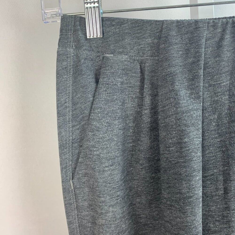 Lululemon &go Keepsake Pant Gray Relaxed Lightweight Pleated Tapered Leg 4 - Picture 4 of 8